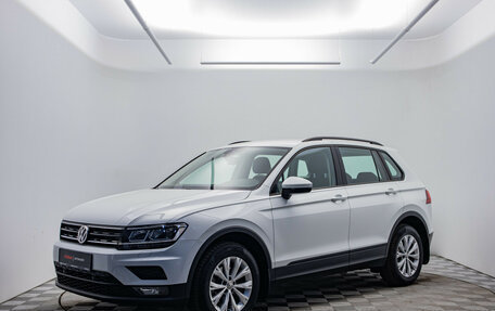 Volkswagen Tiguan II, 2020 год, 2 475 000 рублей, 2 фотография