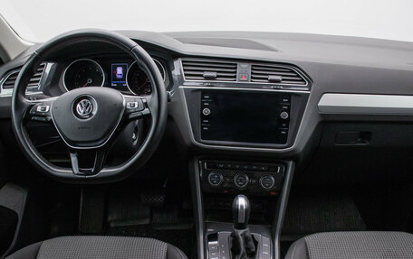 Volkswagen Tiguan II, 2020 год, 2 475 000 рублей, 14 фотография