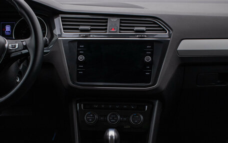 Volkswagen Tiguan II, 2020 год, 2 475 000 рублей, 15 фотография