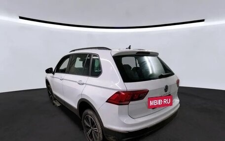 Volkswagen Tiguan II, 2022 год, 2 282 000 рублей, 4 фотография