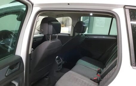Volkswagen Tiguan II, 2022 год, 2 282 000 рублей, 7 фотография