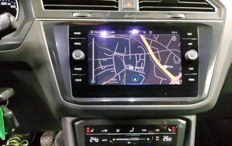 Volkswagen Tiguan II, 2022 год, 2 282 000 рублей, 9 фотография