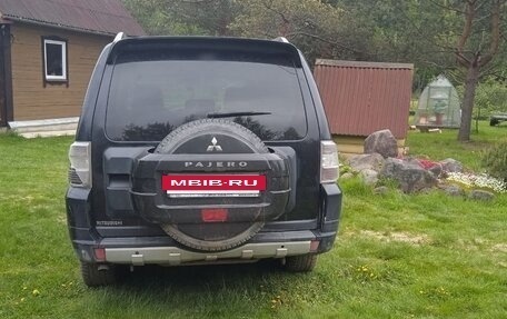 Mitsubishi Pajero IV, 2011 год, 1 700 000 рублей, 3 фотография