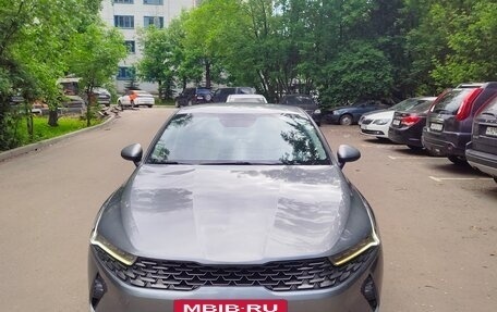 KIA K5, 2022 год, 2 200 000 рублей, 12 фотография