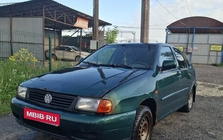 Volkswagen Polo III рестайлинг, 1998 год, 160 000 рублей, 1 фотография