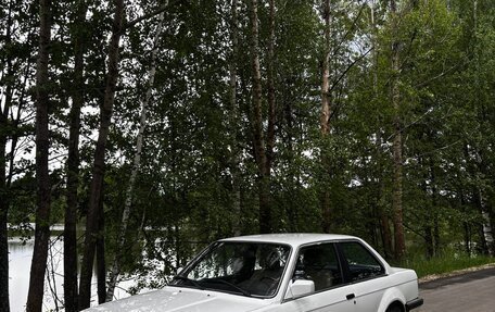 BMW 3 серия, 1985 год, 700 000 рублей, 1 фотография
