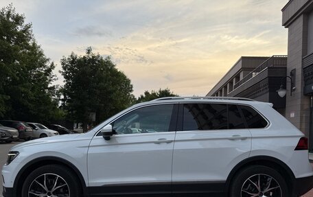 Volkswagen Tiguan II, 2020 год, 2 830 000 рублей, 9 фотография