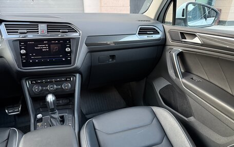 Volkswagen Tiguan II, 2020 год, 2 830 000 рублей, 15 фотография
