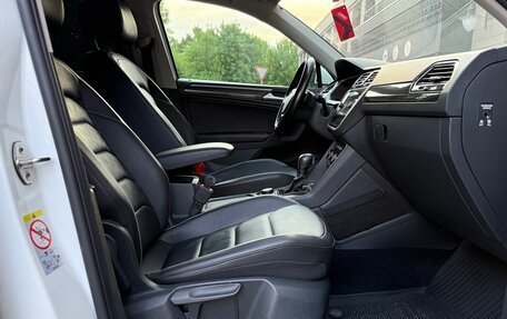 Volkswagen Tiguan II, 2020 год, 2 830 000 рублей, 13 фотография