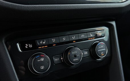 Volkswagen Tiguan II, 2020 год, 2 830 000 рублей, 20 фотография