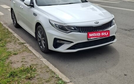 KIA Optima IV, 2019 год, 1 750 000 рублей, 2 фотография