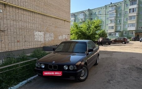 BMW 5 серия, 1992 год, 450 000 рублей, 3 фотография