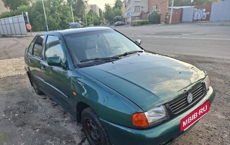 Volkswagen Polo III рестайлинг, 1998 год, 160 000 рублей, 3 фотография