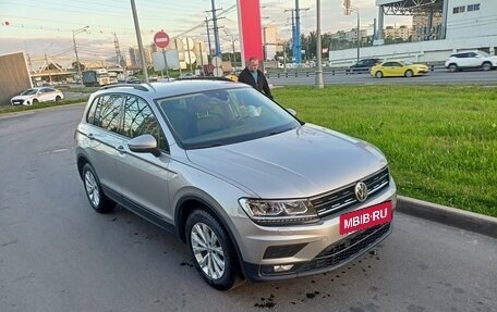 Volkswagen Tiguan II, 2019 год, 2 050 000 рублей, 3 фотография