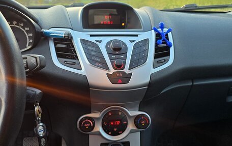 Ford Fiesta, 2012 год, 910 000 рублей, 3 фотография