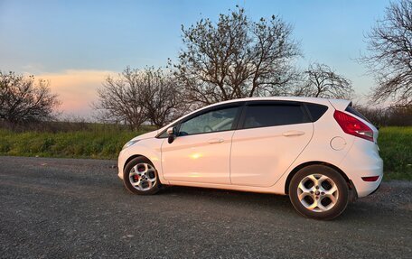 Ford Fiesta, 2012 год, 910 000 рублей, 10 фотография