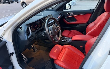 BMW 1 серия, 2021 год, 3 299 000 рублей, 17 фотография
