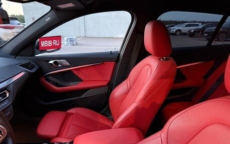 BMW 1 серия, 2021 год, 3 299 000 рублей, 22 фотография