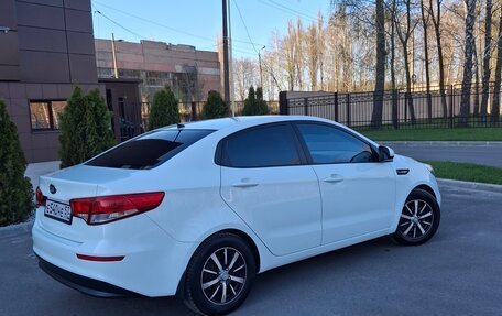 KIA Rio III рестайлинг, 2015 год, 900 000 рублей, 4 фотография