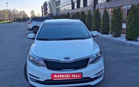 KIA Rio III рестайлинг, 2015 год, 900 000 рублей, 5 фотография