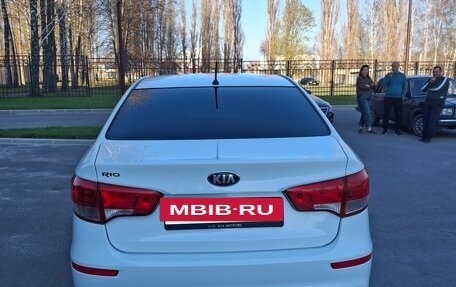 KIA Rio III рестайлинг, 2015 год, 900 000 рублей, 6 фотография