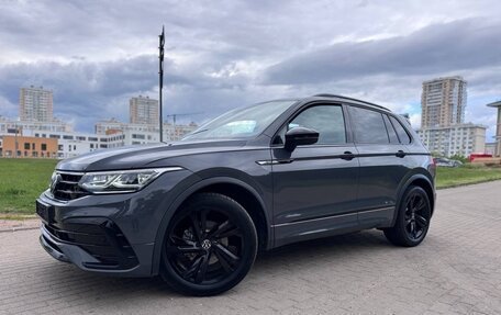 Volkswagen Tiguan II, 2022 год, 2 600 000 рублей, 3 фотография