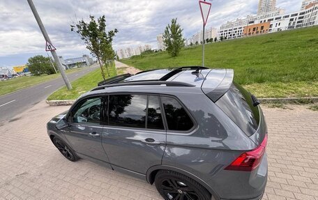 Volkswagen Tiguan II, 2022 год, 2 600 000 рублей, 17 фотография