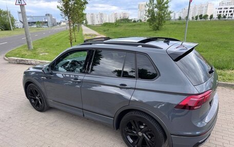 Volkswagen Tiguan II, 2022 год, 2 600 000 рублей, 16 фотография