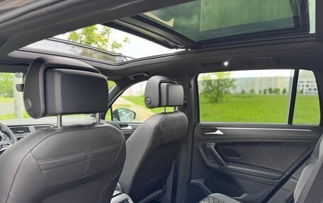 Volkswagen Tiguan II, 2022 год, 2 600 000 рублей, 29 фотография