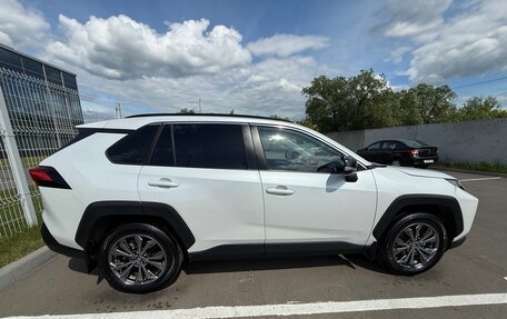 Toyota RAV4, 2024 год, 3 999 999 рублей, 8 фотография