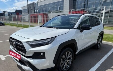 Toyota RAV4, 2024 год, 3 999 999 рублей, 2 фотография