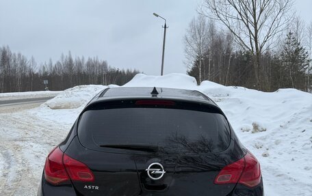 Opel Astra J, 2011 год, 599 000 рублей, 33 фотография