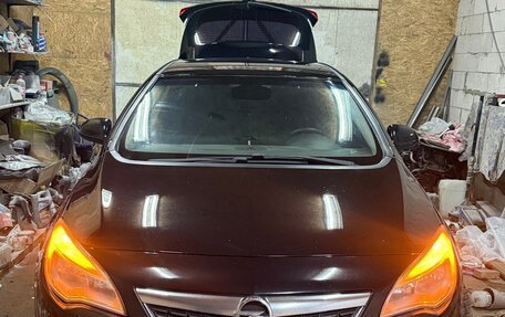 Opel Astra J, 2011 год, 599 000 рублей, 36 фотография