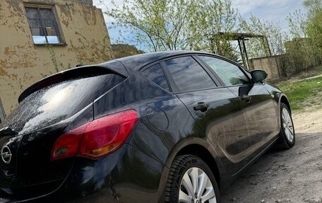 Opel Astra J, 2011 год, 599 000 рублей, 23 фотография