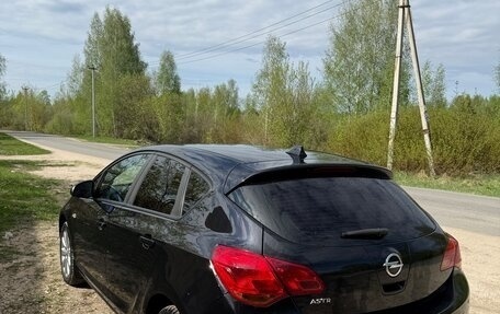 Opel Astra J, 2011 год, 599 000 рублей, 21 фотография