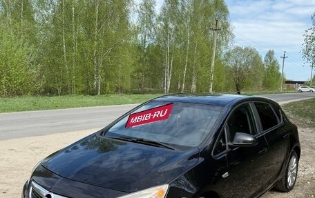 Opel Astra J, 2011 год, 599 000 рублей, 26 фотография