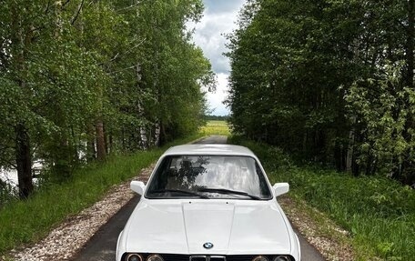 BMW 3 серия, 1985 год, 700 000 рублей, 2 фотография