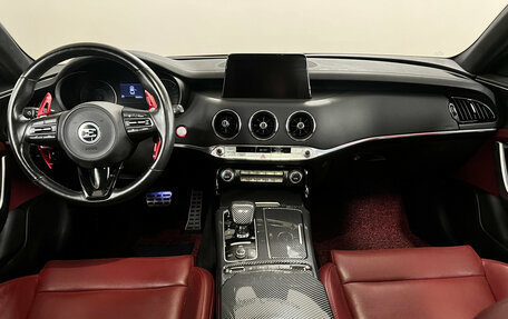 KIA Stinger I, 2020 год, 2 650 000 рублей, 8 фотография