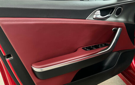 KIA Stinger I, 2020 год, 2 650 000 рублей, 20 фотография