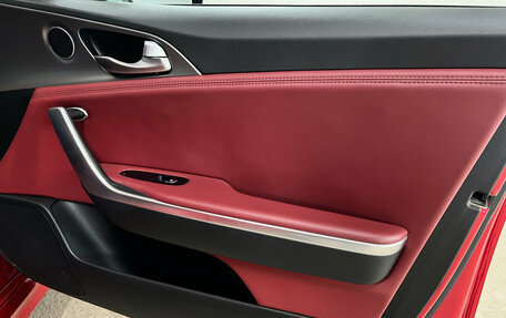 KIA Stinger I, 2020 год, 2 650 000 рублей, 21 фотография