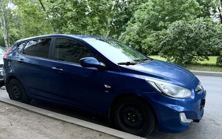 Hyundai Solaris II рестайлинг, 2012 год, 550 000 рублей, 4 фотография