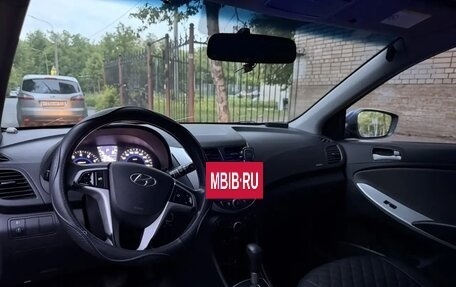 Hyundai Solaris II рестайлинг, 2012 год, 550 000 рублей, 5 фотография