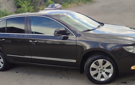 Skoda Superb III рестайлинг, 2013 год, 1 280 000 рублей, 11 фотография