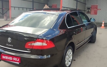 Skoda Superb III рестайлинг, 2013 год, 1 280 000 рублей, 9 фотография