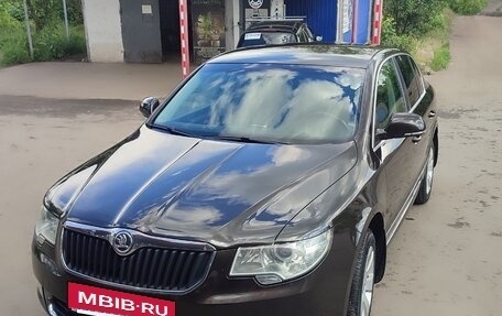 Skoda Superb III рестайлинг, 2013 год, 1 280 000 рублей, 4 фотография