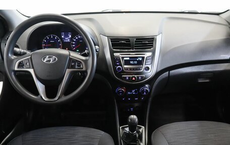 Hyundai Solaris II рестайлинг, 2015 год, 780 000 рублей, 11 фотография
