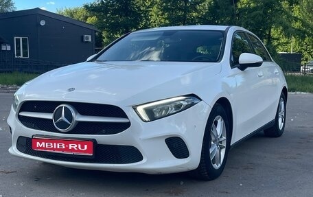 Mercedes-Benz A-Класс, 2018 год, 1 800 000 рублей, 1 фотография