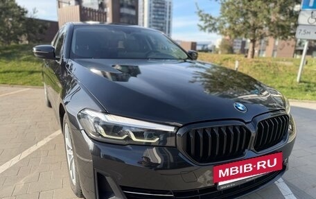 BMW 5 серия, 2021 год, 3 000 000 рублей, 2 фотография