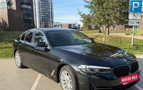 BMW 5 серия, 2021 год, 3 000 000 рублей, 11 фотография