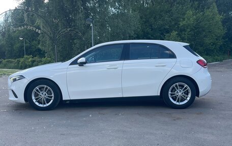 Mercedes-Benz A-Класс, 2018 год, 1 800 000 рублей, 13 фотография